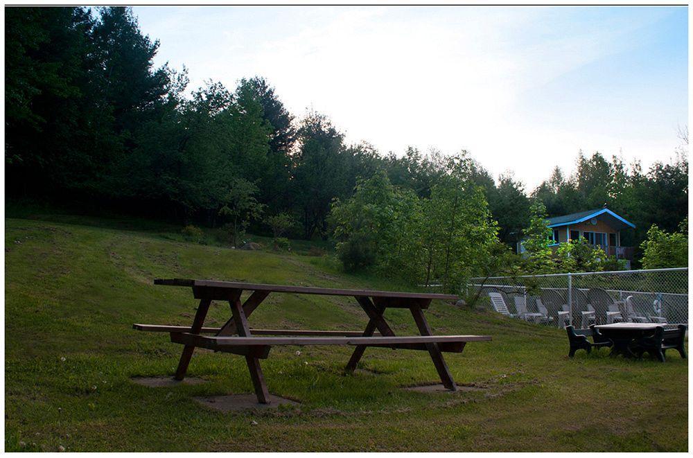 Motel De La Montagne Orford Екстериор снимка