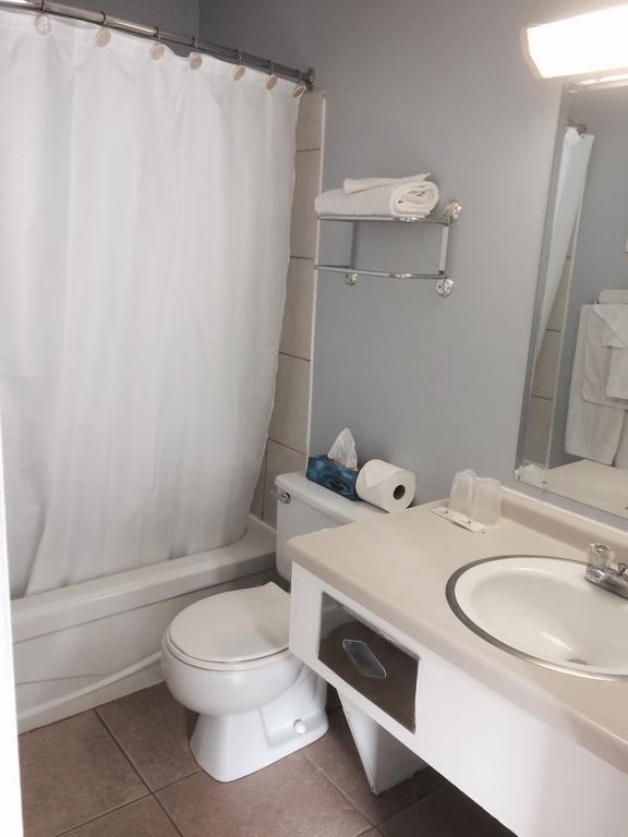 Motel De La Montagne Orford Екстериор снимка