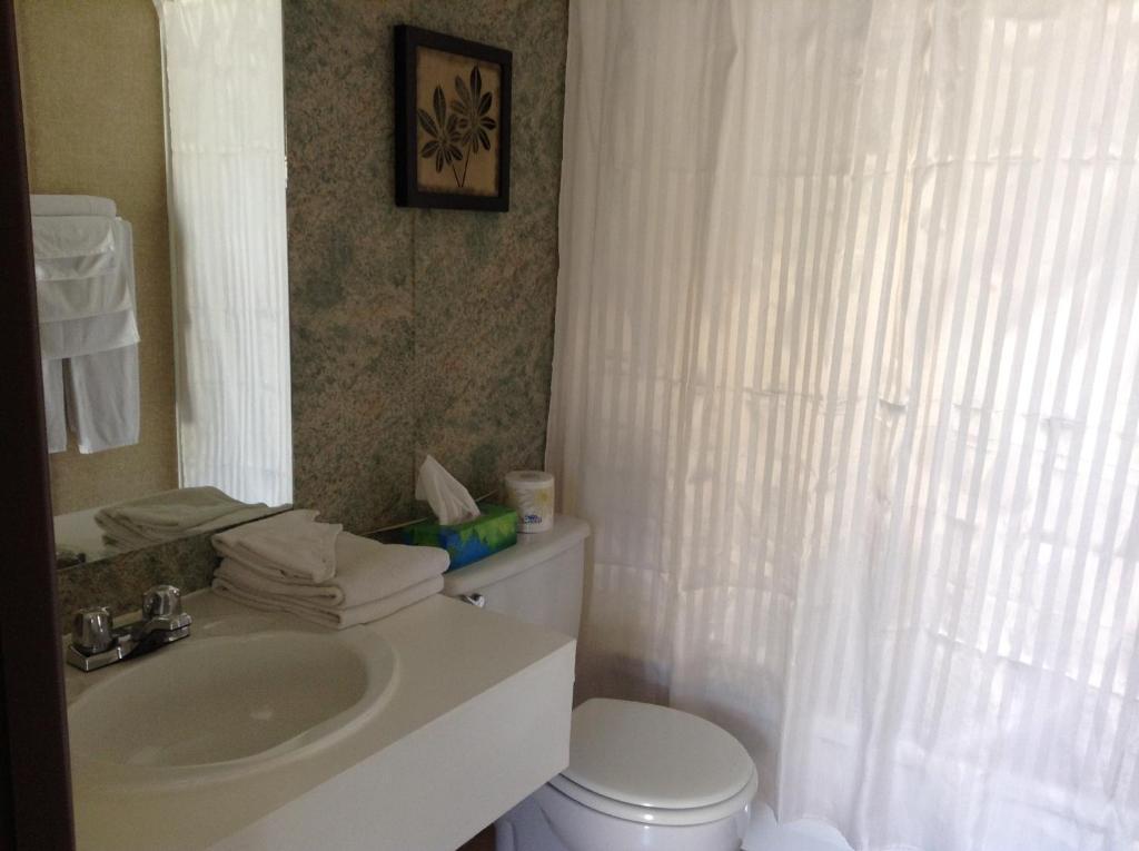 Motel De La Montagne Orford Екстериор снимка