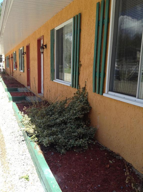 Motel De La Montagne Orford Екстериор снимка