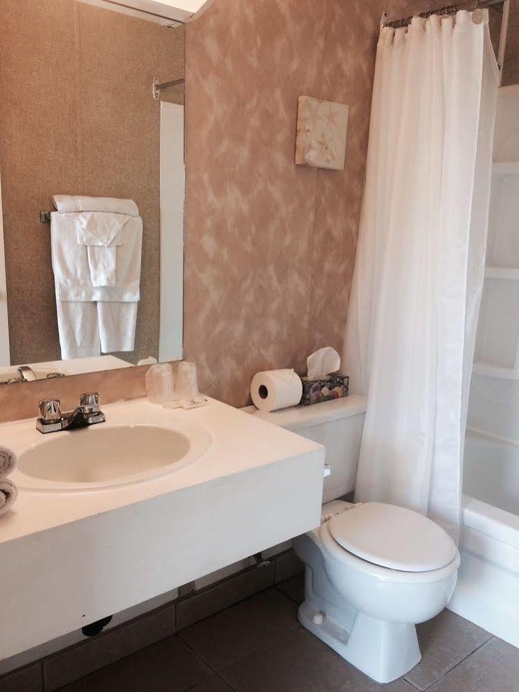 Motel De La Montagne Orford Екстериор снимка